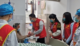 《“迎新春 送温暖”春节慰问活动(1)》三等奖