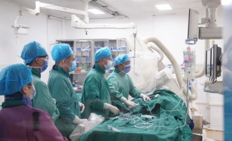桂东地区首例！6165金莎总站成功实施双腔无导线起搏器植入术