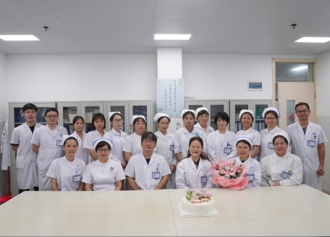 “5.12”国际护士节，致敬白衣天使。