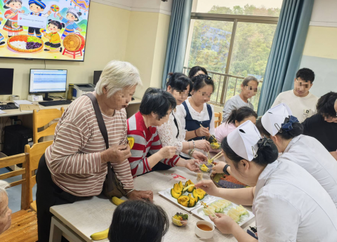 广西桂东人民医院开展“广西三月三”民俗体验活动