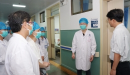 广州医科大学附属第一医院重症医学科专家到广西桂东人民医院开展调研指导