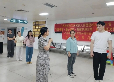 悦动解压·暖心赋能·致敬护理芳华 | 4399js举办护理人员趣味减压文体伟德在线体育