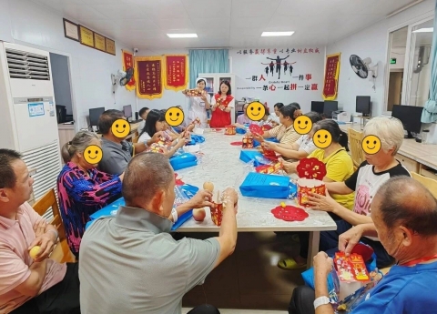 情暖重阳 守护健康 | 广西桂东人民医院开展重阳节人文关怀系列活动